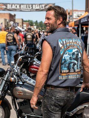 Vintage Sturgis 77th Annual Black Hills Rally Cut-Off Biker Shirt 3XL
